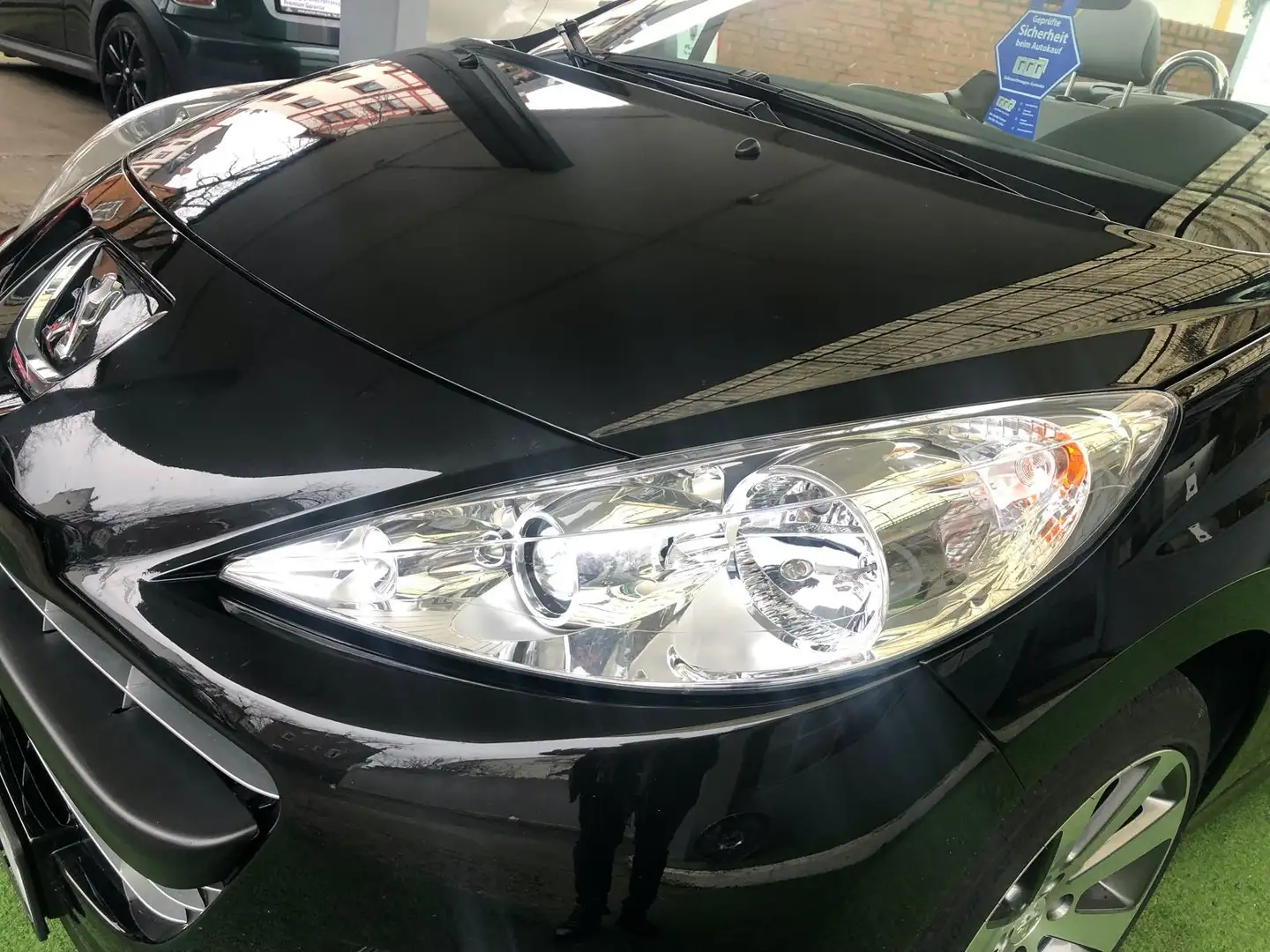 Peugeot 207 Cabrio Roland Garros,Klima2Z,PDC,LED,SHZ+LEDER Negro - 2