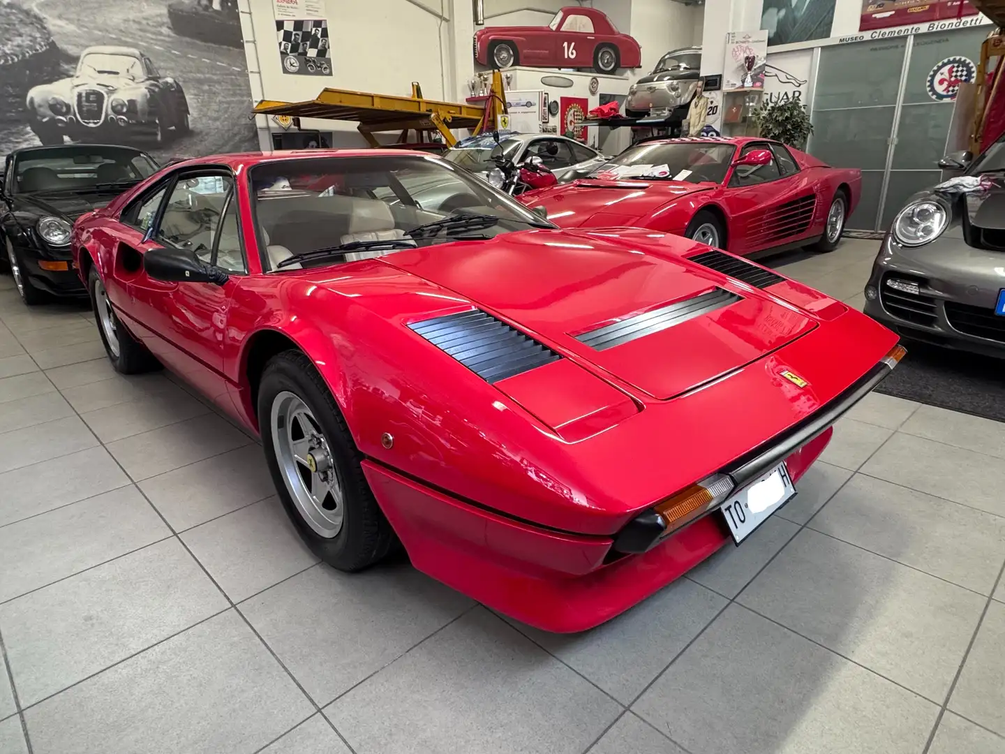 Ferrari 208 208 2.0 turbo GTB 220cv Red - 2