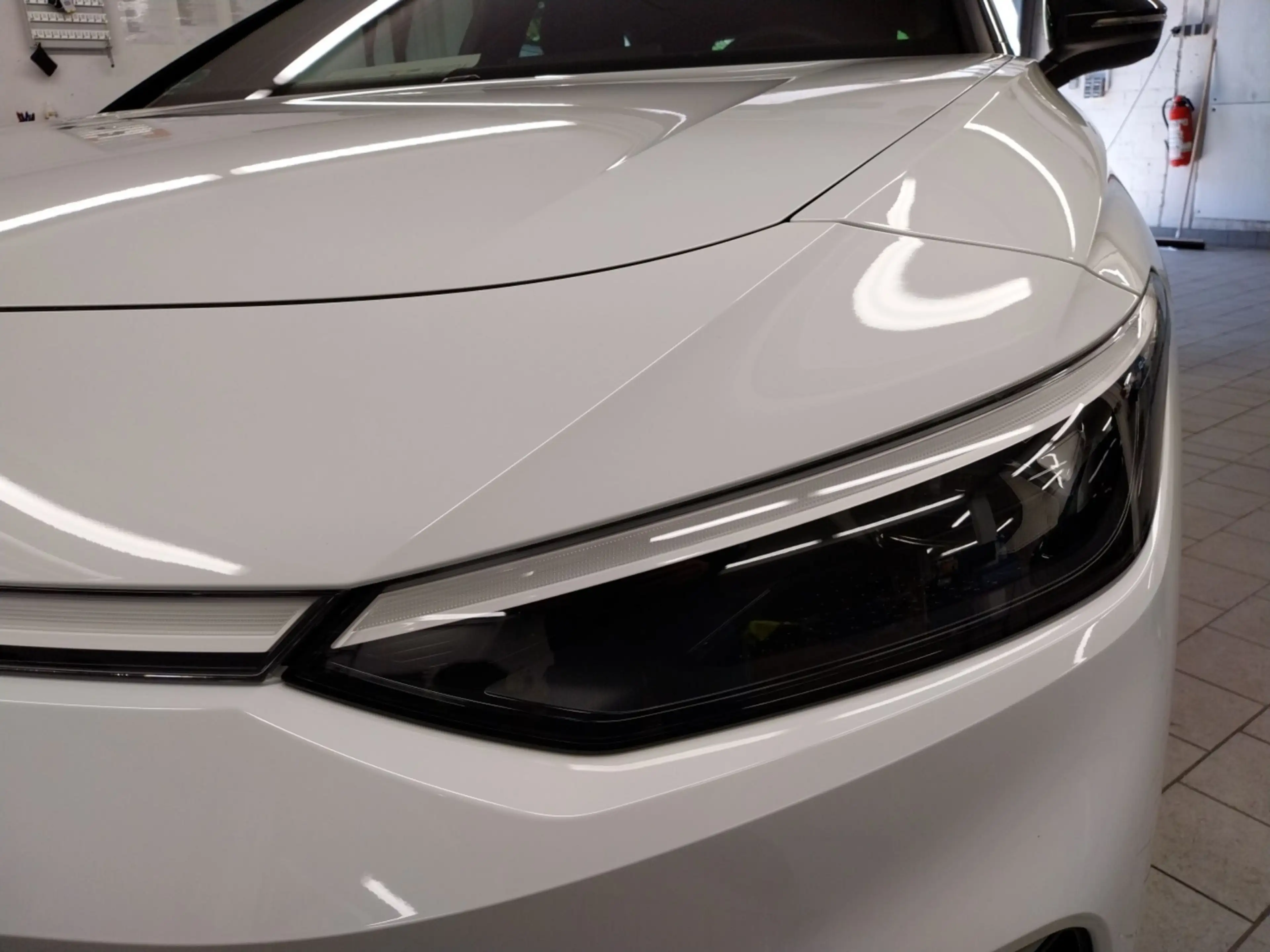 Volkswagen ID.7 Tourer Pro HeadUp AHK Navi LED Kamera PDC Sonderab — photo 4