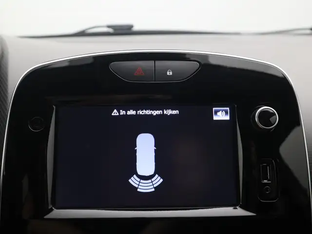 Renault Clio view 10