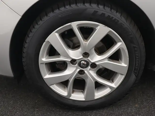 Renault Clio view 6