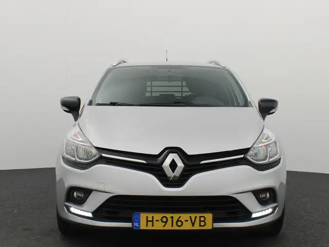 Renault Clio view 19
