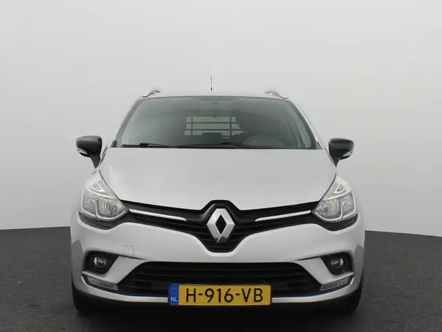 Renault Clio view 18