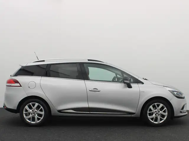Renault Clio view 16