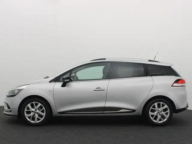 Renault Clio view 2