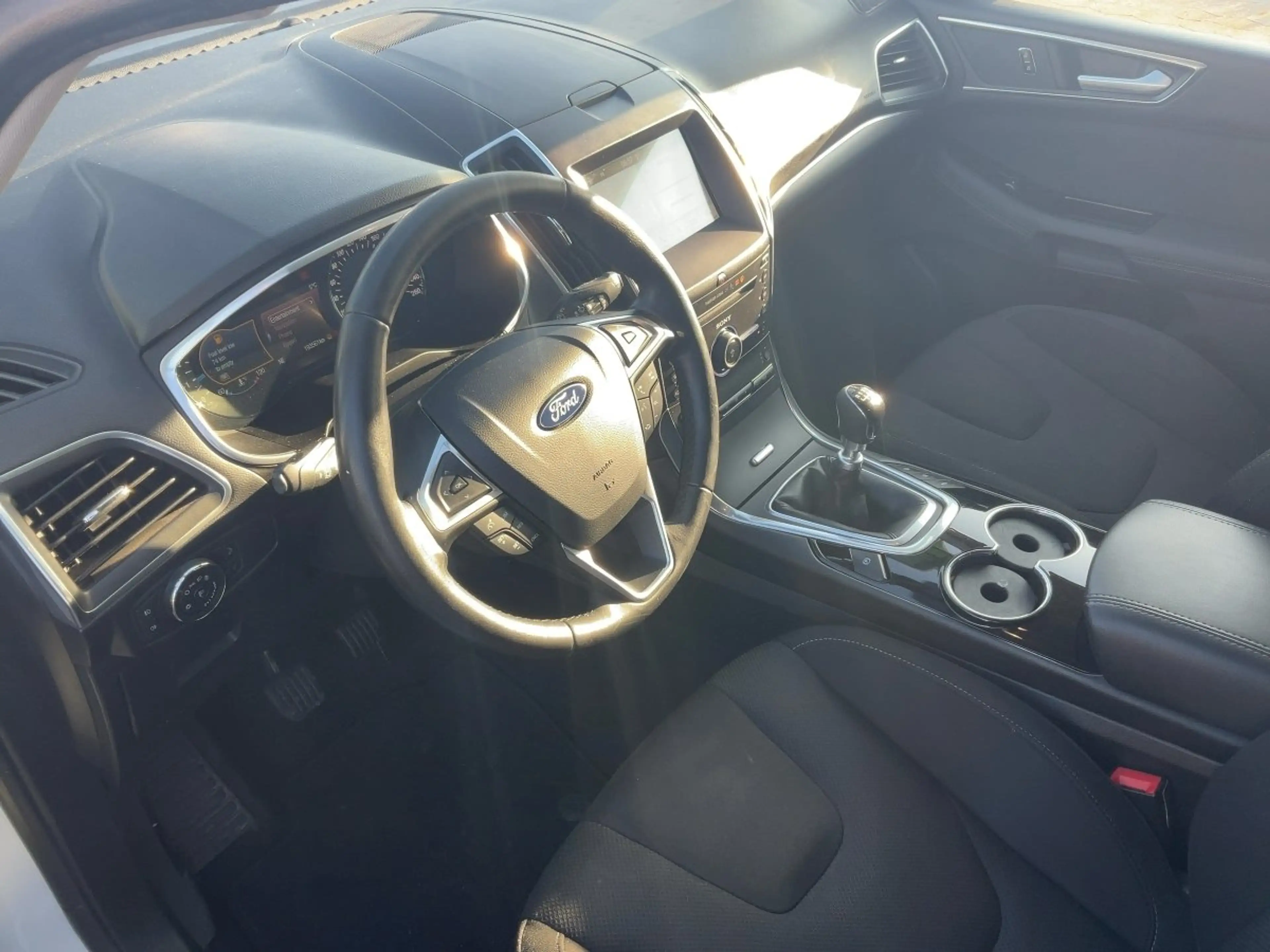 Ford S-Max 2.0 TDCi Titanium AHK+Navi+Winterp.+Kam. — photo 8