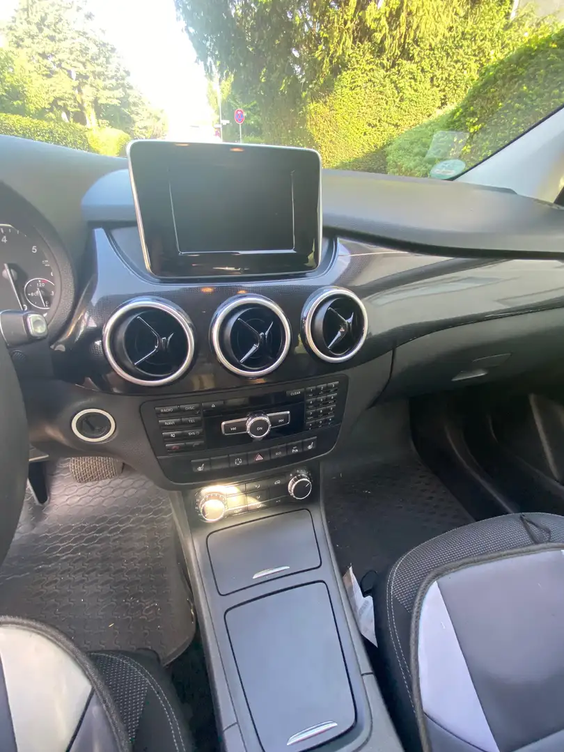 Mercedes-Benz B 220 B-Klasse Diesel CDI (BlueEFFICIENCY) 7G-DCT - 2