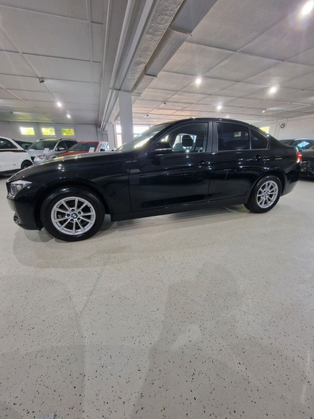 BMW 320 3 Limousine 320 i - Garantie * — photo 7