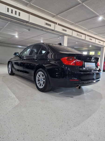 BMW 320 3 Limousine 320 i - Garantie * — photo 12