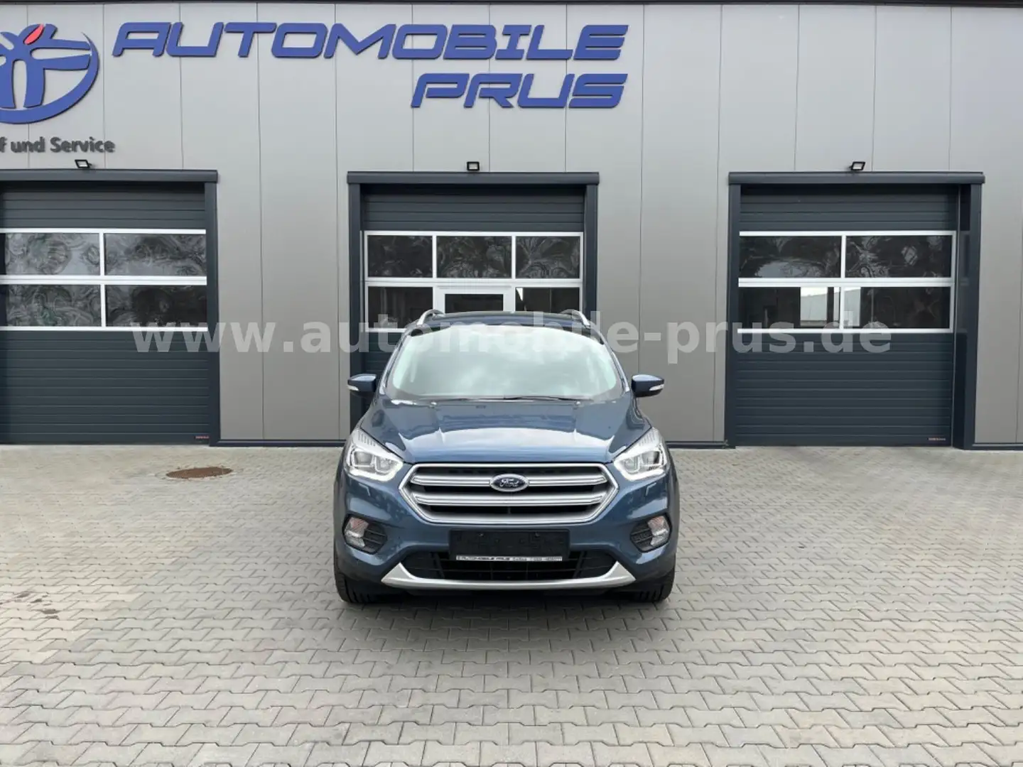 Ford Kuga Cool & Connect Blue - 1