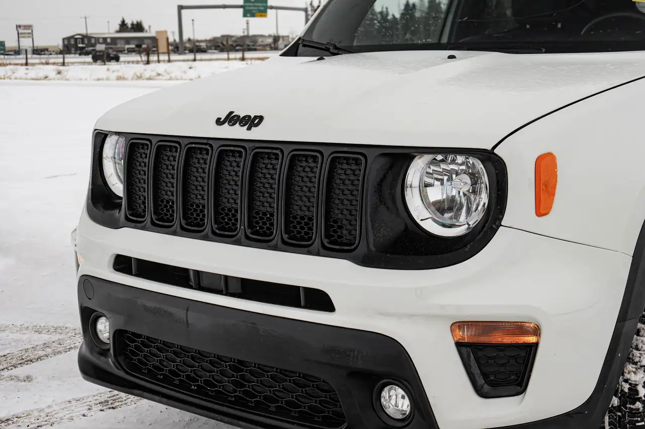 Jeep Renegade снимка Jeep Renegade