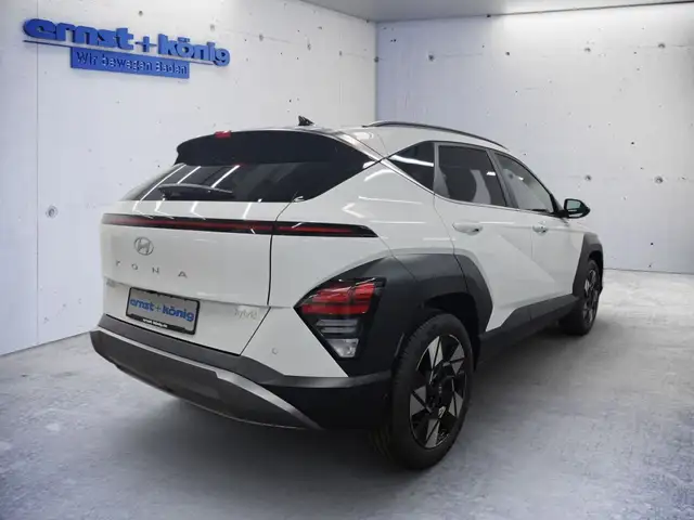 Hyundai Kona view 3