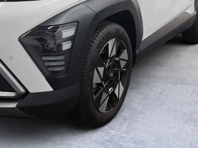Hyundai Kona view 6