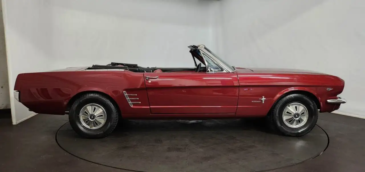 Ford Mustang cabriolet, foto 11