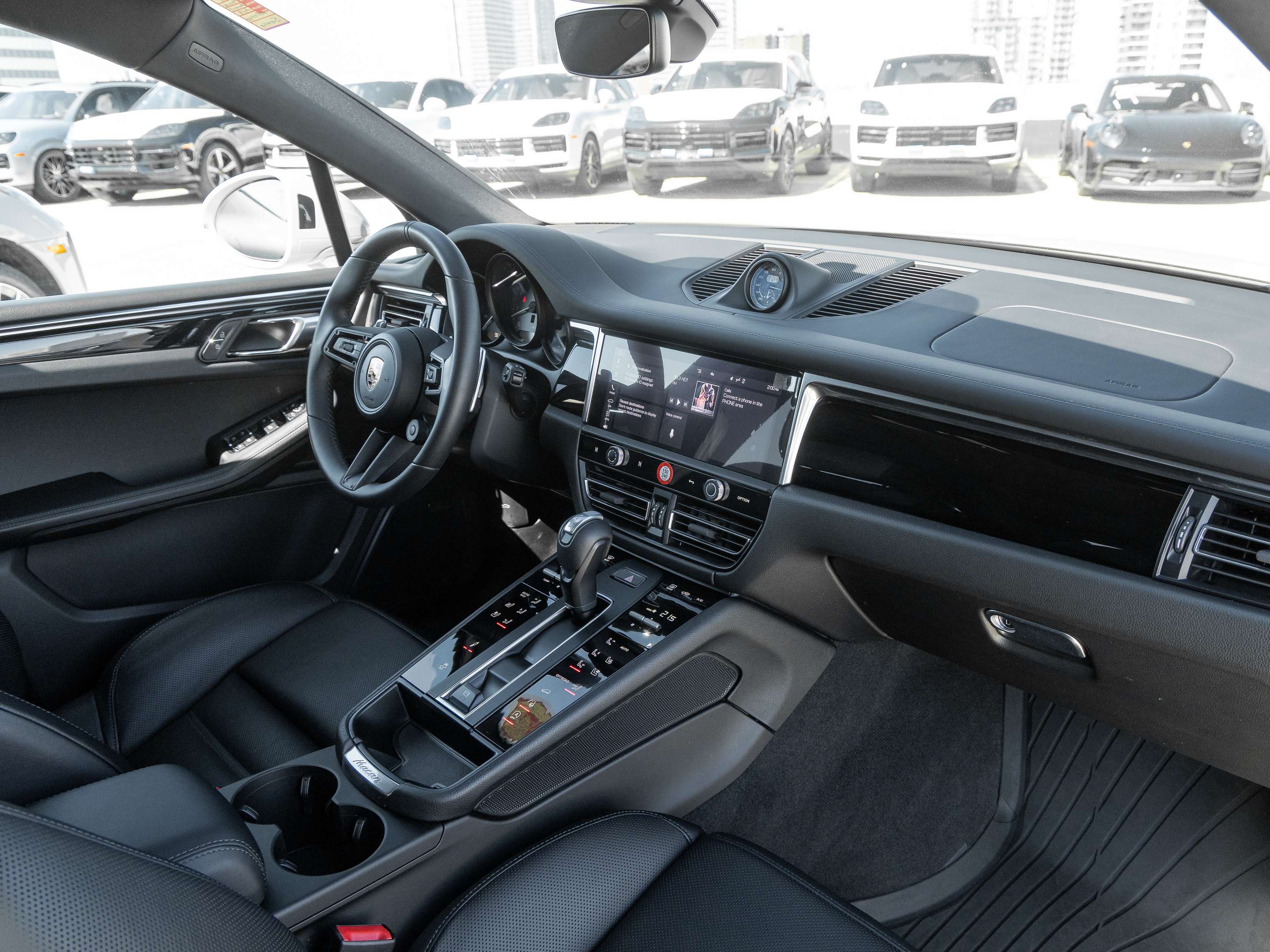 2025 Porsche Macan S | 2 Year Extended Warranty & Winter Tire Package thumb 27