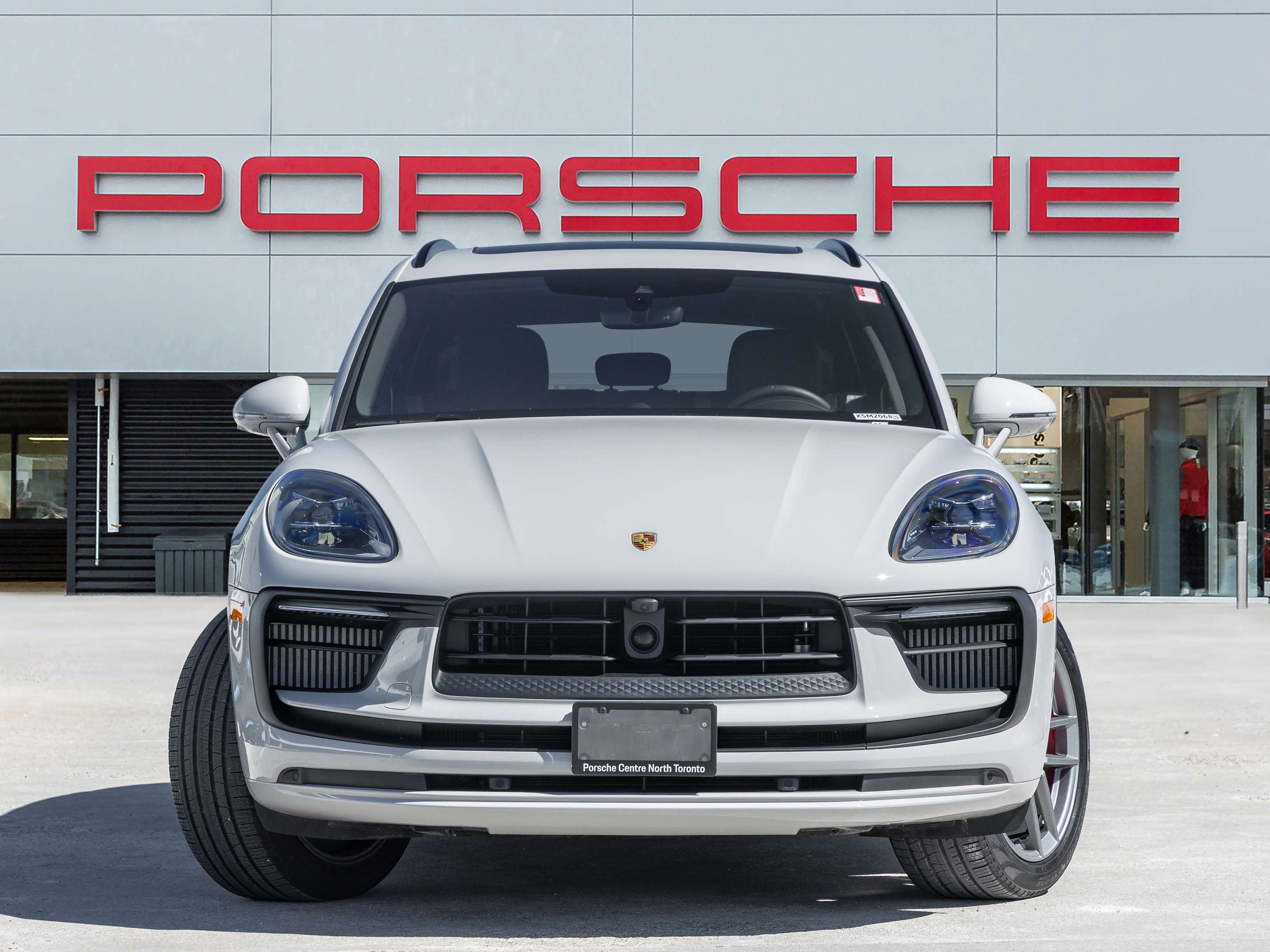 2025 Porsche Macan S | 2 Year Extended Warranty & Winter Tire Package thumb 6