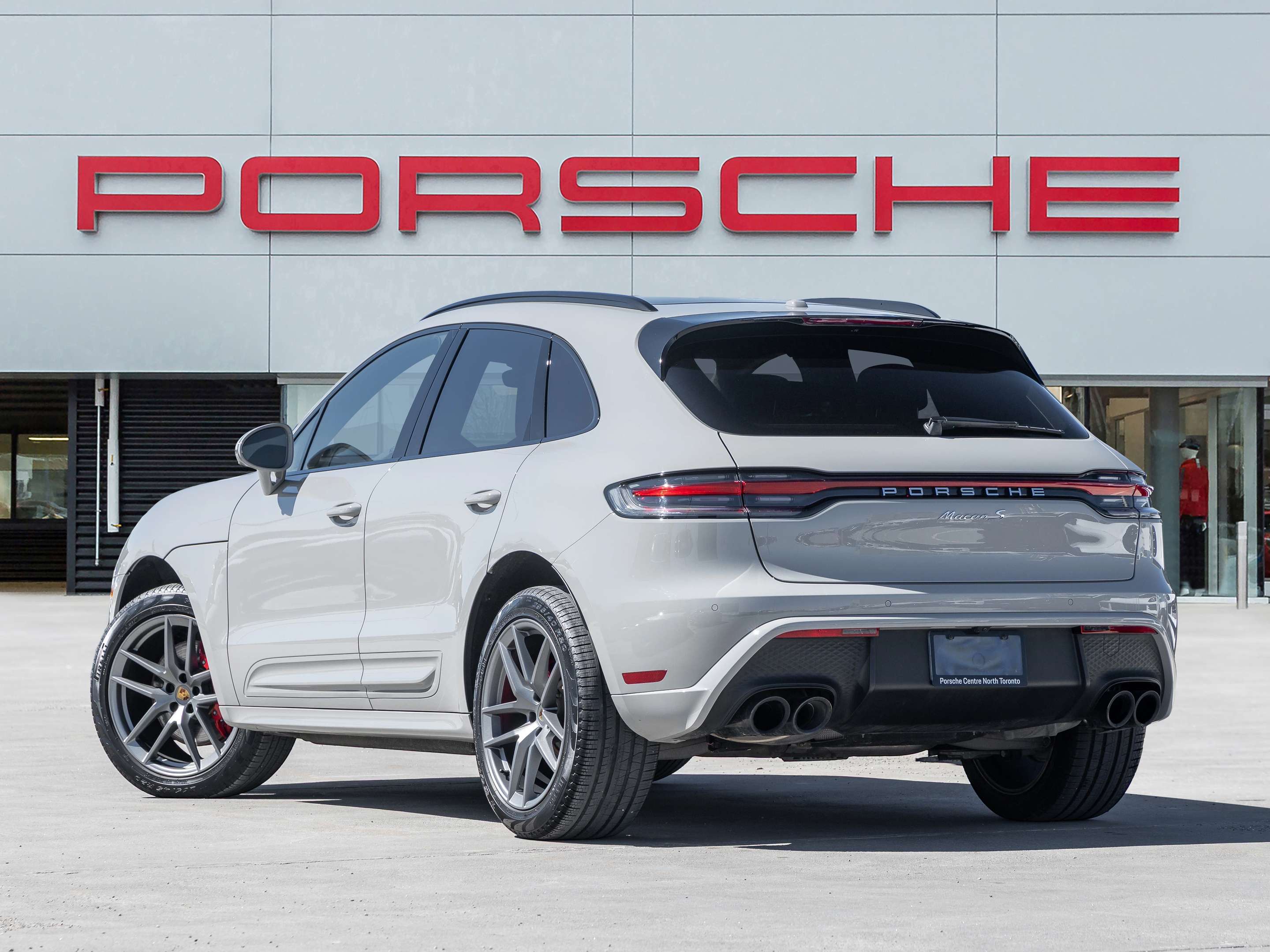 2025 Porsche Macan S | 2 Year Extended Warranty & Winter Tire Package alt 3