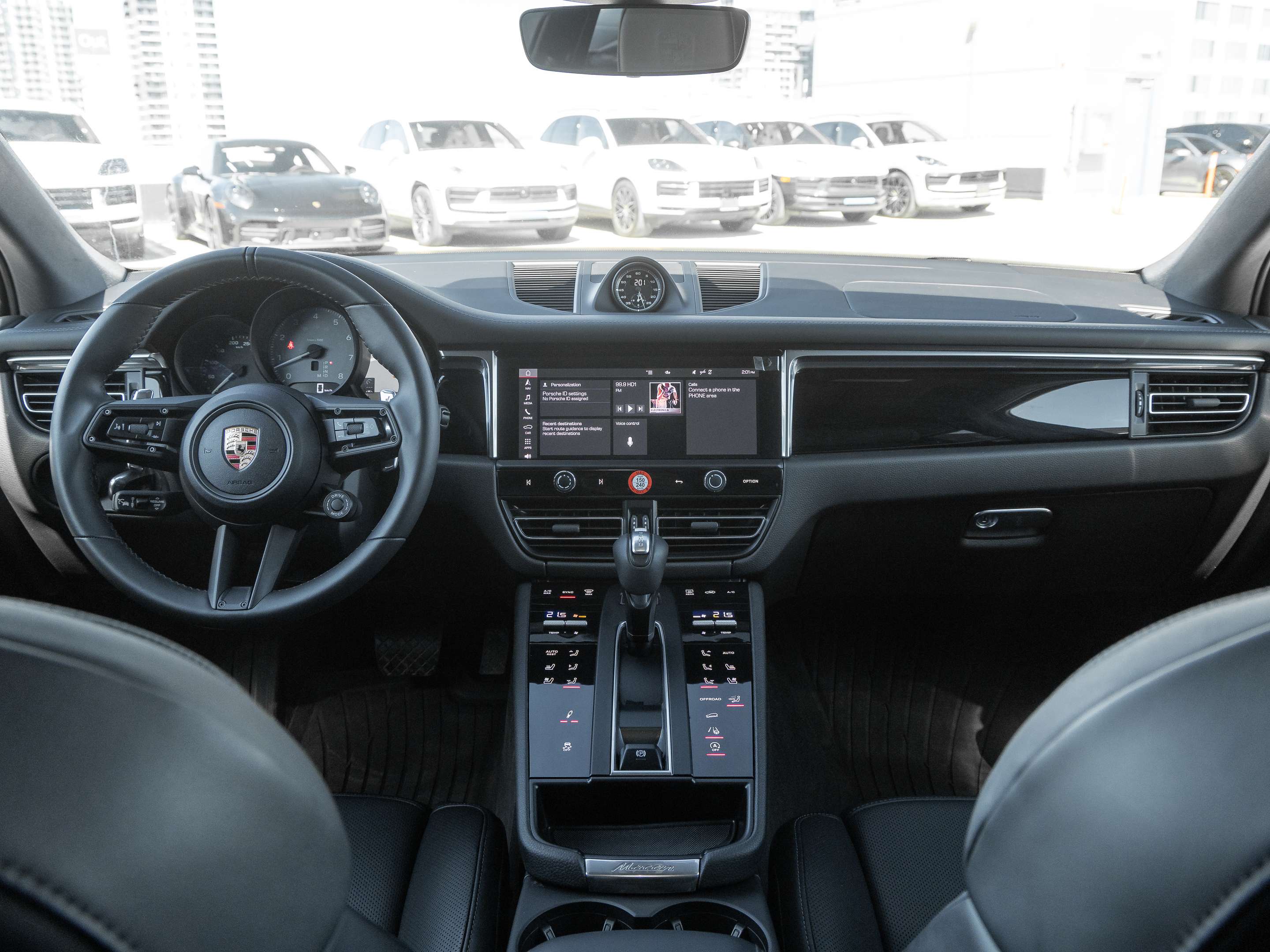2025 Porsche Macan S | 2 Year Extended Warranty & Winter Tire Package thumb 31