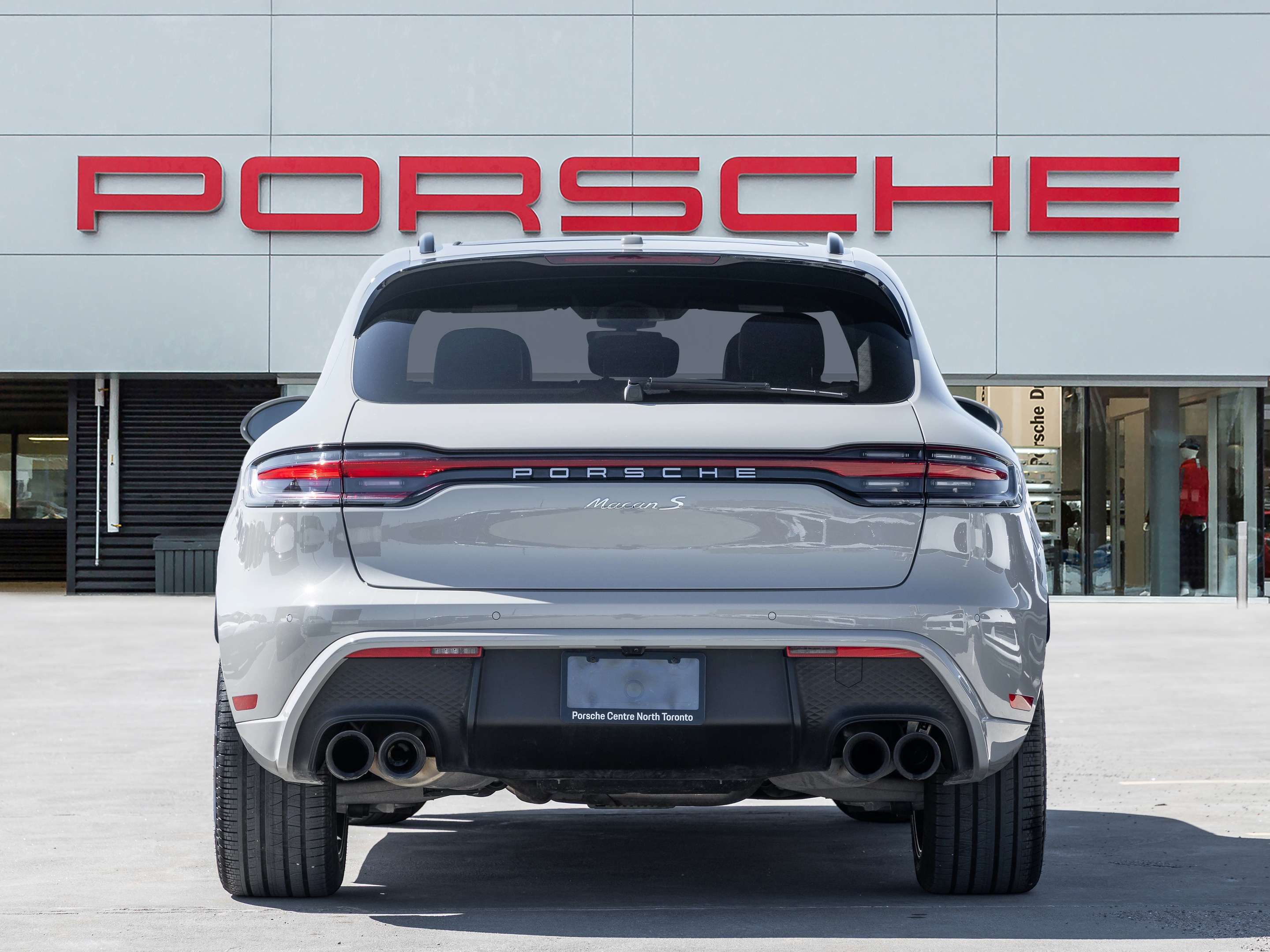 2025 Porsche Macan S | 2 Year Extended Warranty & Winter Tire Package thumb 8