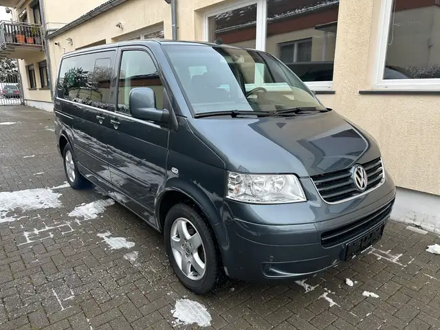 Volkswagen T5 Multivan 2.5 TDI DPF Cruise