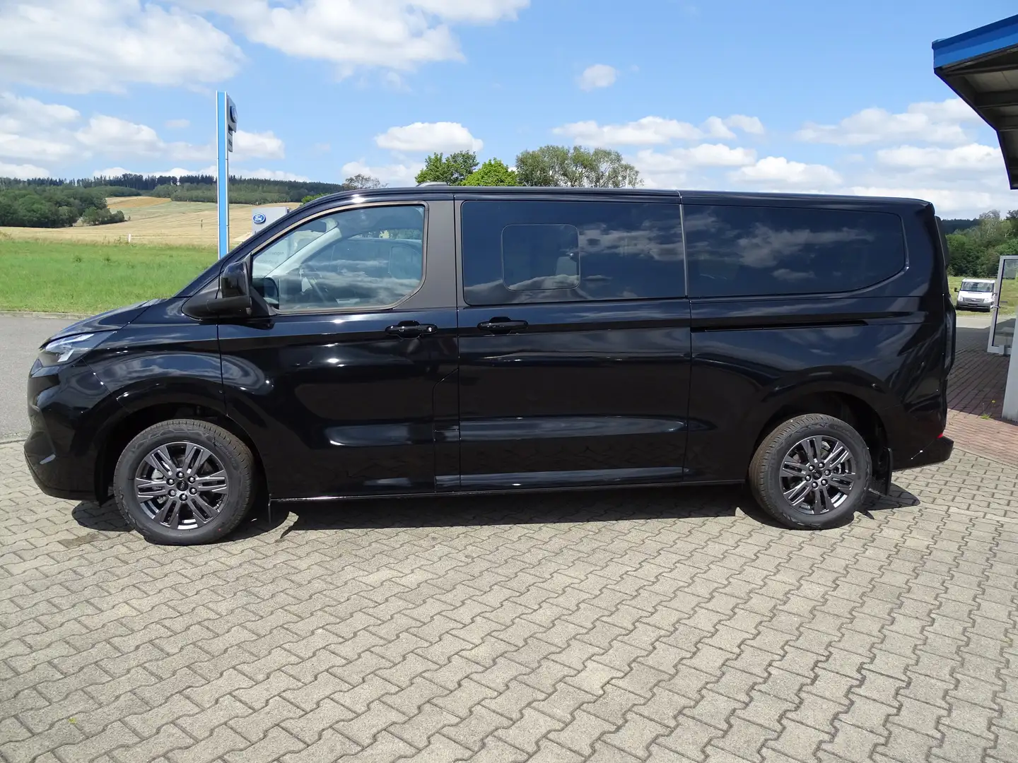Ford Tourneo Custom Titanium 320 L2 Noir - 2
