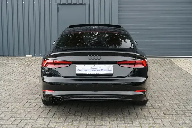 Audi A5 view 6