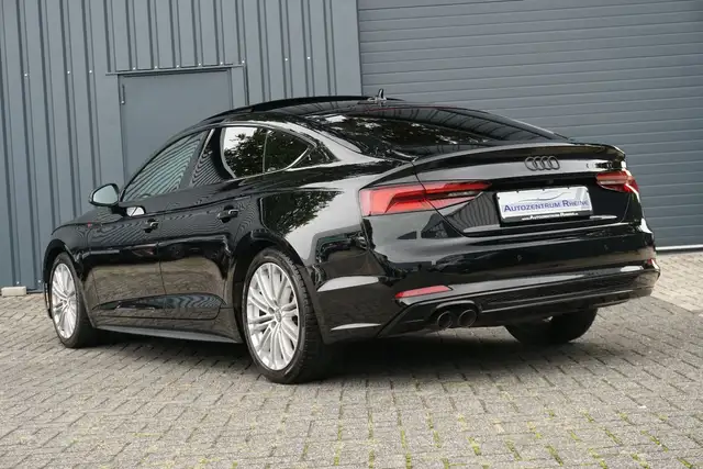 Audi A5 view 5