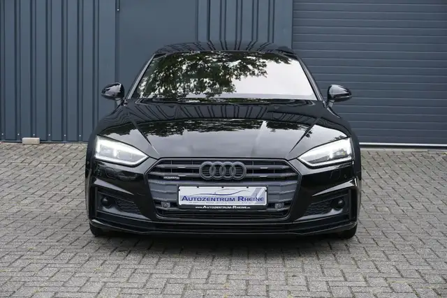 Audi A5 view 2