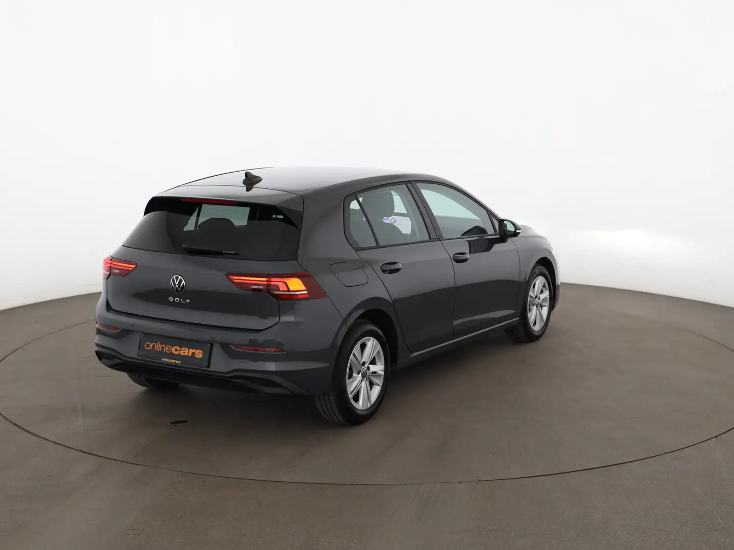 Volkswagen Golf VIII 2.0 TDI Goal LED RADAR R-CAM TEMPOMAT Grau - 2
