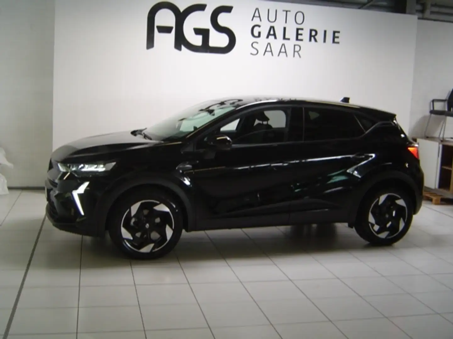 Renault Captur II Techno 1.3 TCe 140 Mild-Hybrid EU6e Digitales C Schwarz - 1