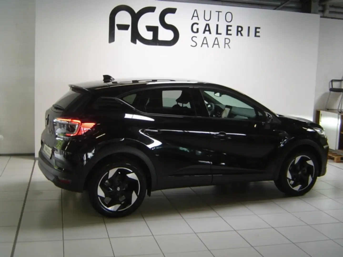 Renault Captur II Techno 1.3 TCe 140 Mild-Hybrid..Neues Modell mi Schwarz - 2