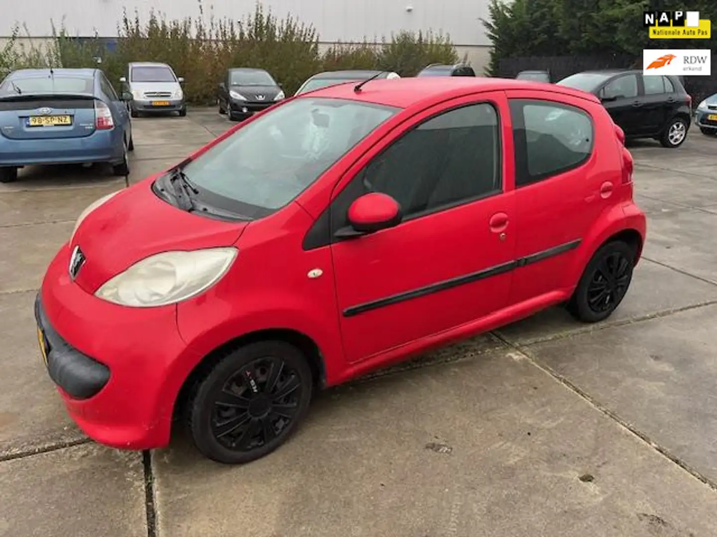 Peugeot 107 1.0-12V XS Rood - 1
