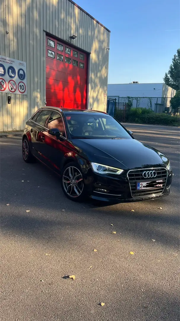 Audi A3 Sportback 1.6 TDi Attraction S tronic - 1