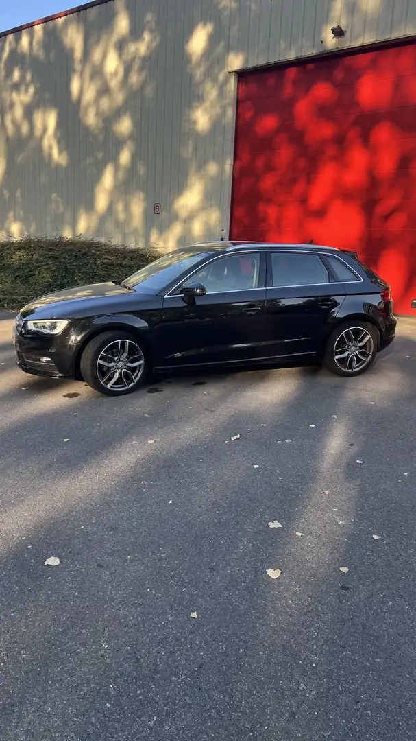 Audi A3 Sportback 1.6 TDi Attraction S tronic - 2