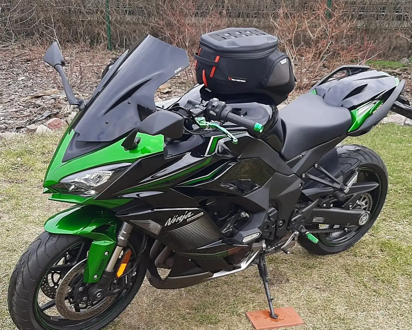 Kawasaki Ninja 1000SX Vert - 1