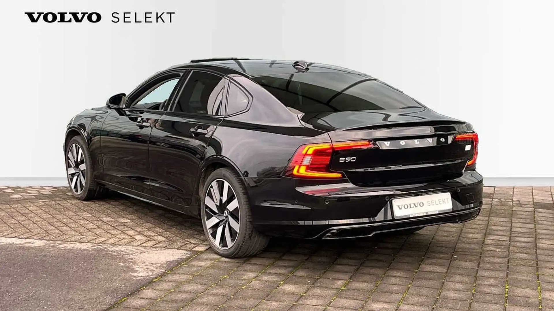 Volvo S90 Plus Dark T8 AWD Hybride | 360° Camera | Schuifdak Negro - 2