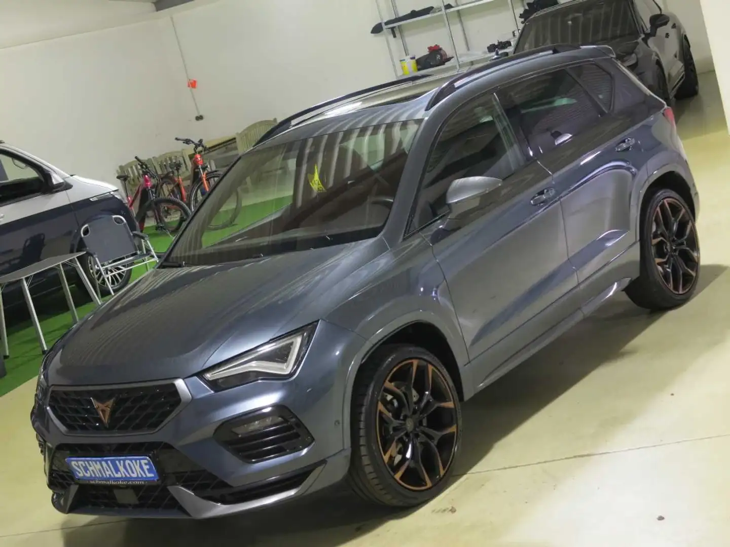 CUPRA Ateca 2.0 TSI 4Drive DSG7 eSAD AHK Navi LM20 Grau - 2