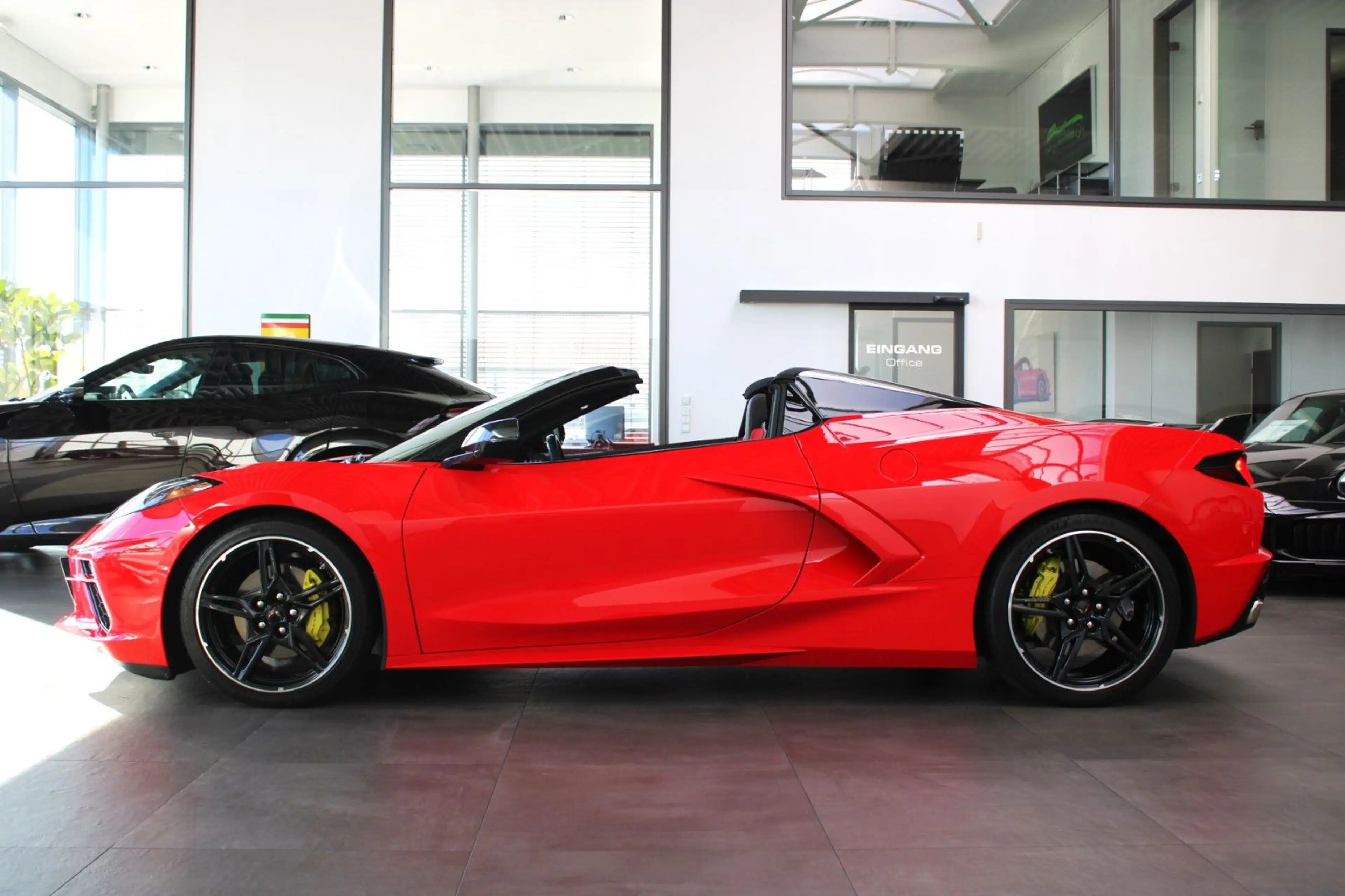 Corvette C8 6.2 STINGRAY 3LT CABRIO PERFORMANCE Z51 VOLL! — photo 3