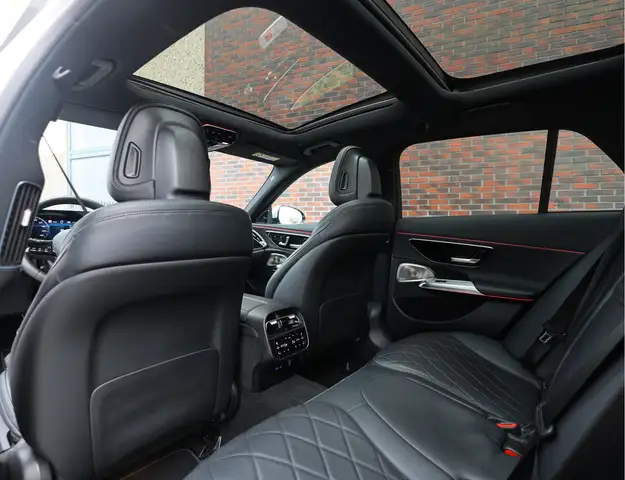 Mercedes-Benz E-Class view 29