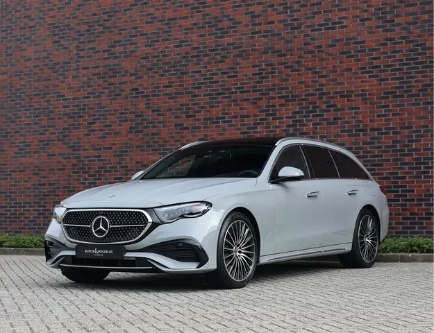 Mercedes-Benz E-Class view 16