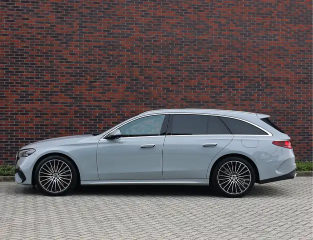 Mercedes-Benz E-Class view 15
