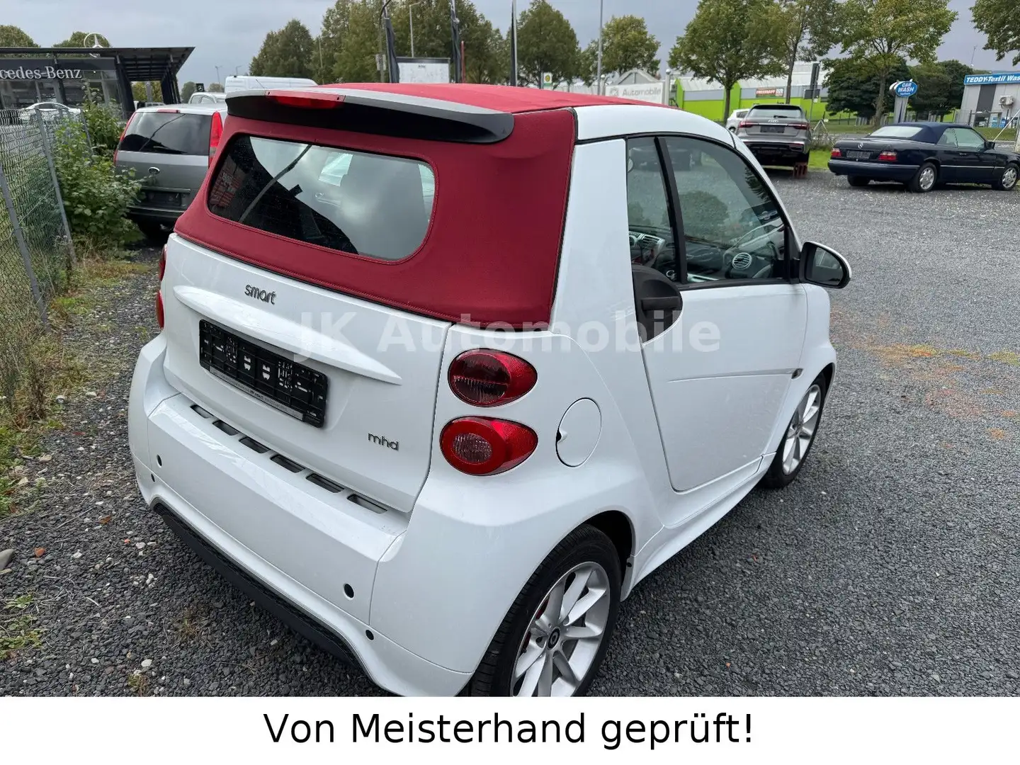 smart forTwo fortwo cabrio Micro Hybrid Drive 52kW Weiß - 2