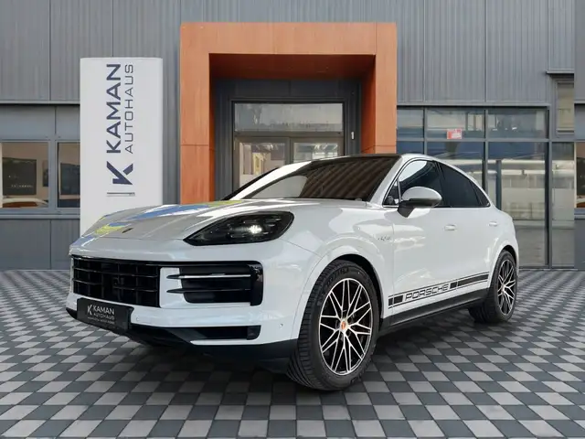 Porsche Cayenne main image