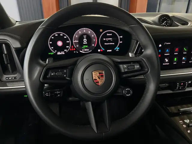 Porsche Cayenne view 9
