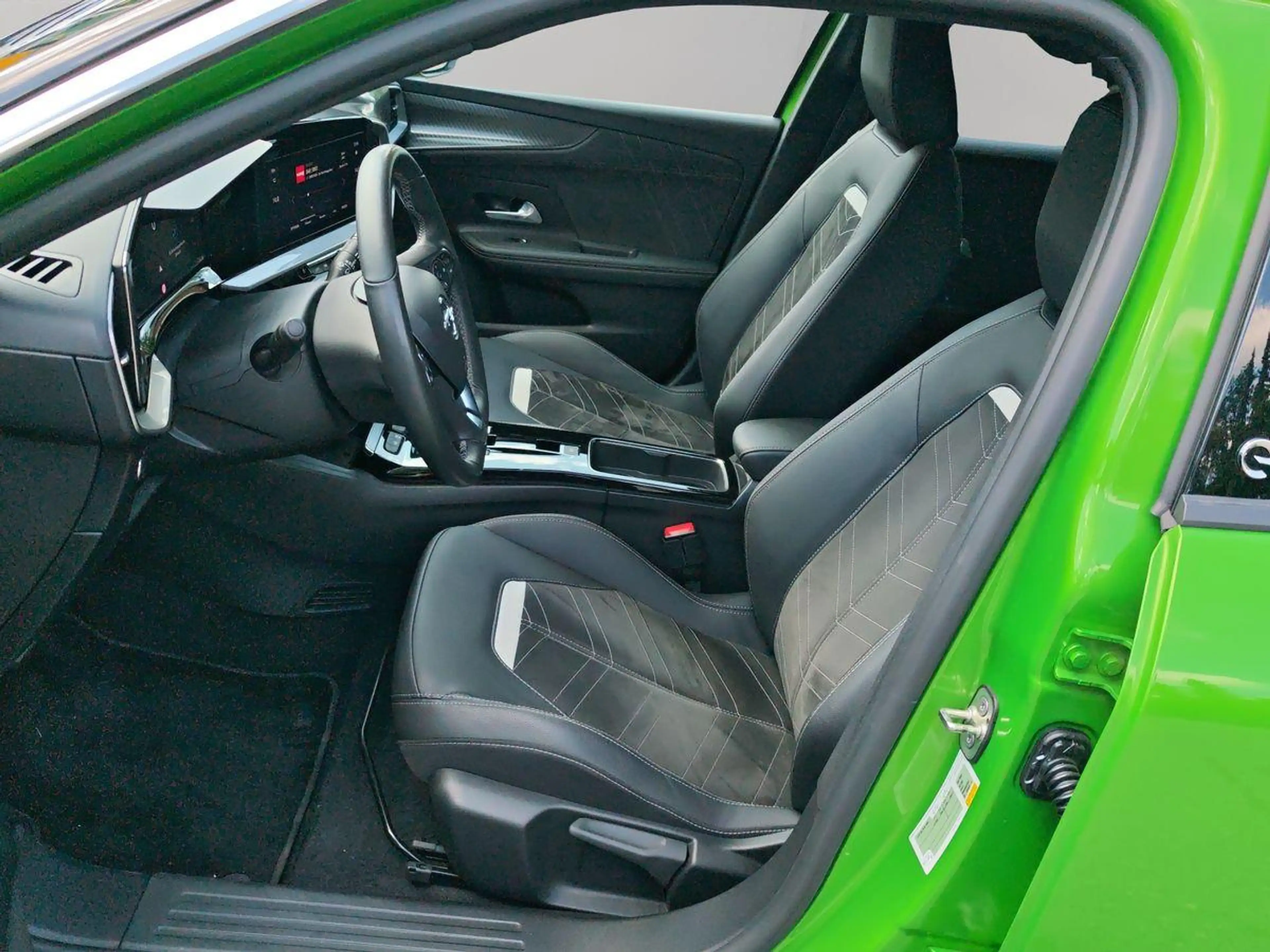 Opel Mokka-E Ultimate Alcantara/ACC/Matrix/Kamera/11Kw — photo 10