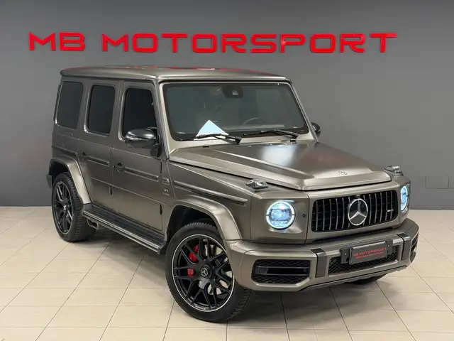 Mercedes-Benz G 63 AMG 585cv auto Magno Akrapovic