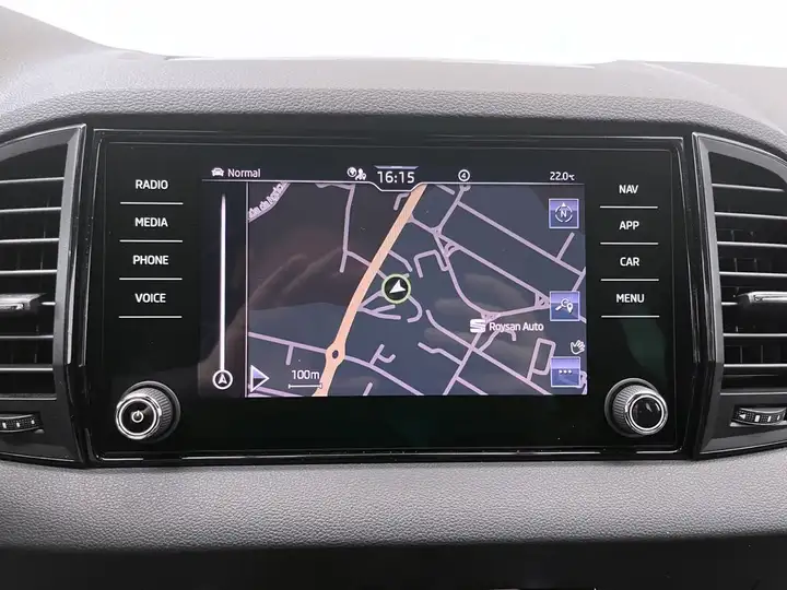 Škoda Karoq SPORTLINE 1.5 TSI DSG ACT 2023, foto 18
