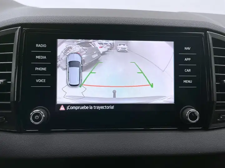 Škoda Karoq SPORTLINE 1.5 TSI DSG ACT 2023, foto 17