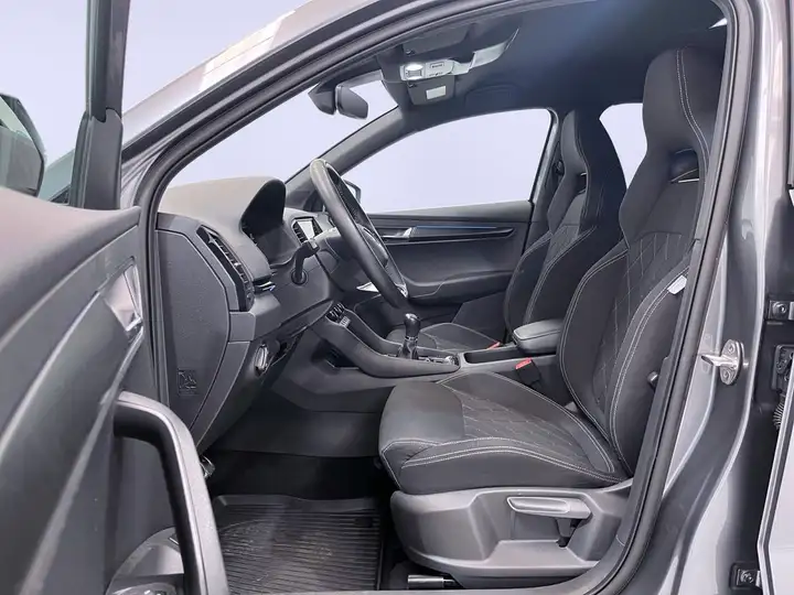 Škoda Karoq SPORTLINE 1.5 TSI DSG ACT 2023, foto 11