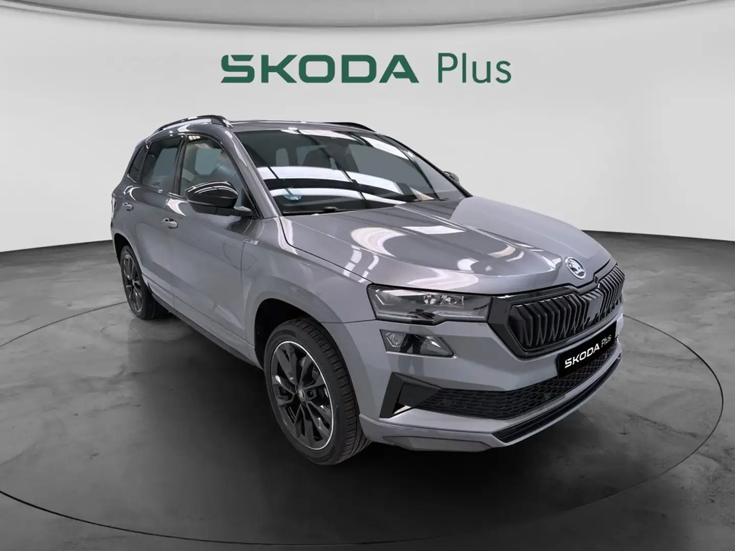 Skoda Karoq 1.5 TSI Sportline ACT 110KW Gris - 1